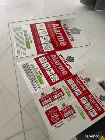 Plaque et Lot dautocollants Verisure