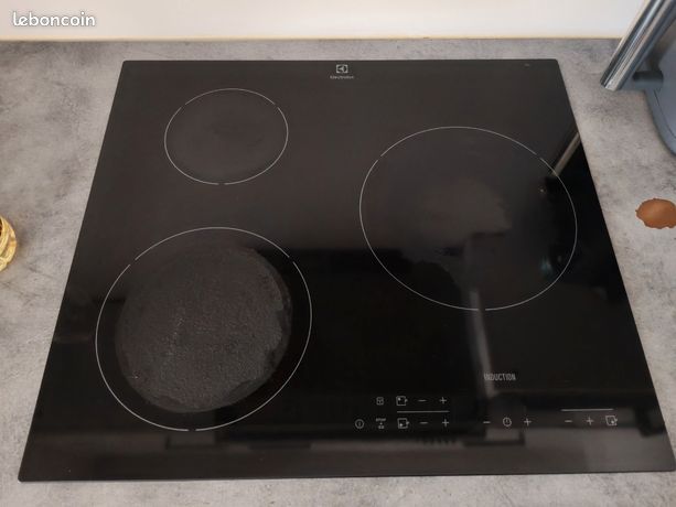 Plaque induction Electrolux en l'état