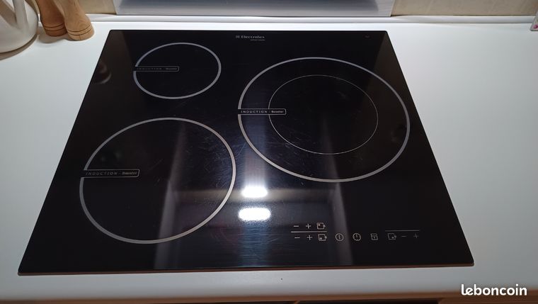Plaque induction Electrolux