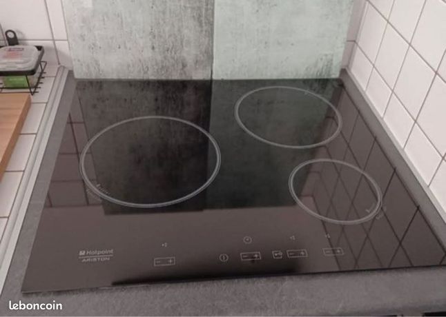 Plaque induction hotpoint ariston