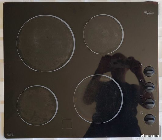 Plaque vitrocéramique 4 feux modèle WHIRLPOOL AKM903NE