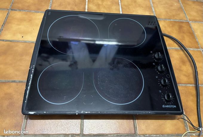 Plaque vitrocéramique HARISTON