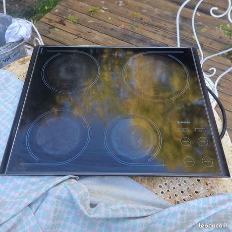 Plaque vitrocéramique scholtes