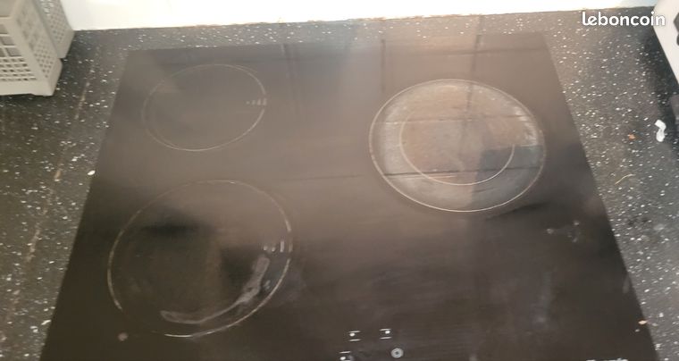 Plaque vitrocéramique