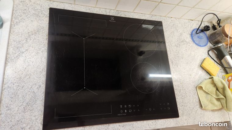 Plaque à induction Noir ELECTROLUX
