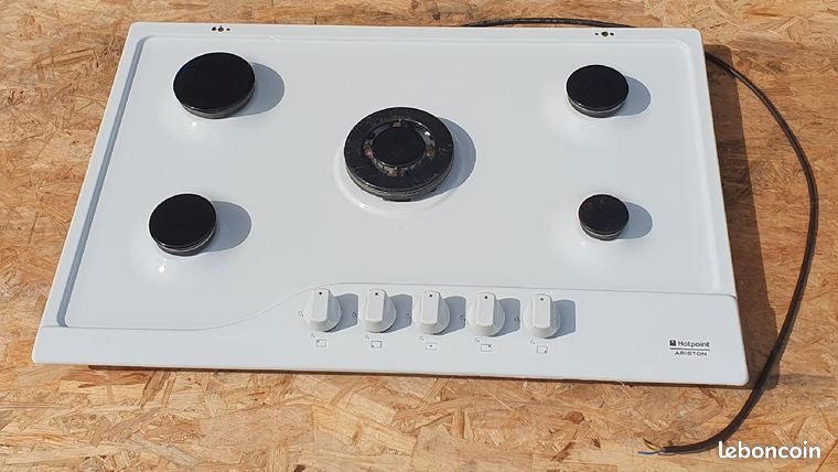 Plaque de cuisson Ariston Hotpoint 5 feux gaz