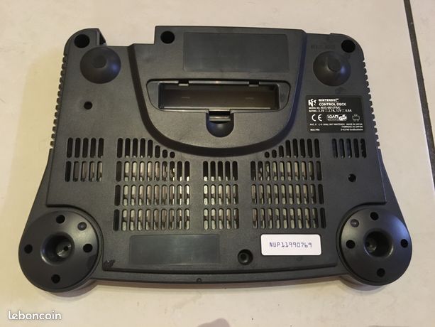 Plasturgie inférieur pièce détachée console de jeux Nintendo 64 N64