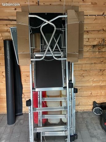 Plate forme gazelle de 4 marches neuves