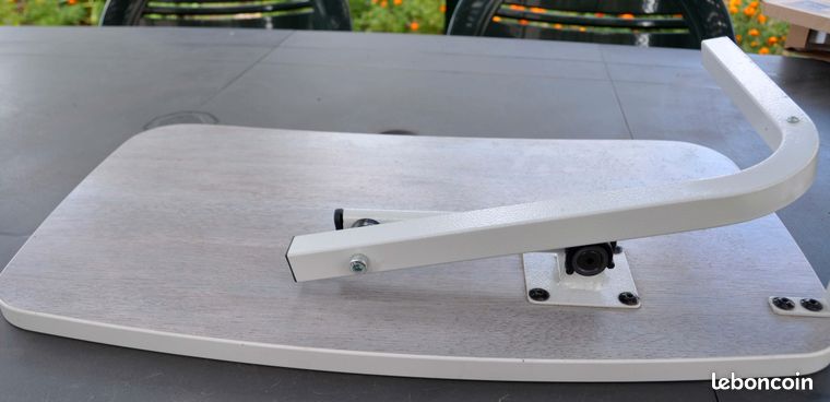 Plateau médicalisé pour repas