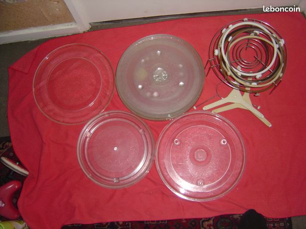 Plateaux Micro-Ondes différentes modèles petit Prix = 5