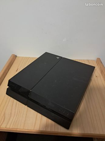 PlayStation 4 / ps4 lire la description