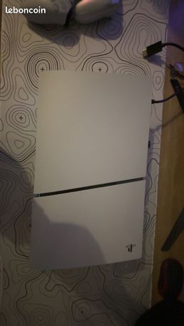PlayStation 5 + 2 manettes + casque JBL