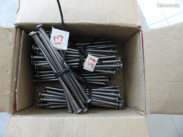 Plusieurs lots de 25 pointes en 5.5 x 140 mm