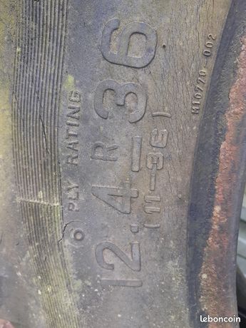 Pneu 12.4/36