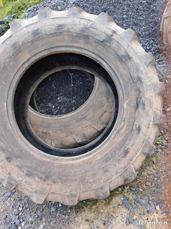 Pneu industriel 12 plys