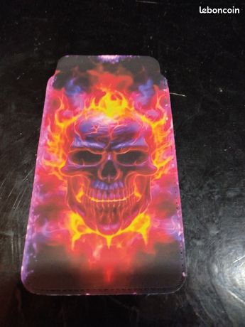 Pochette téléphone simili cuir motif tete de mort neuf