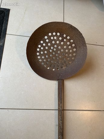 Poêle à châtaigne