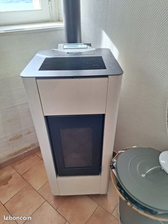 Poêle à granulés étanche 12 KW