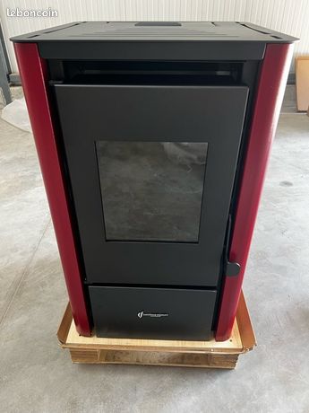 Poêle à granules neuf 7,6 kw
