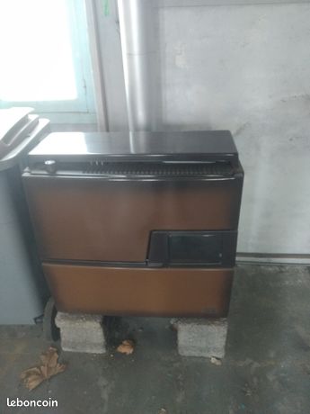 Poele a mazout deville