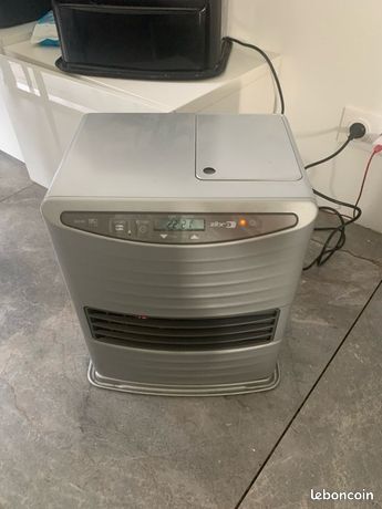 Poêle à pétrole électronique Zibro SRE 228 E