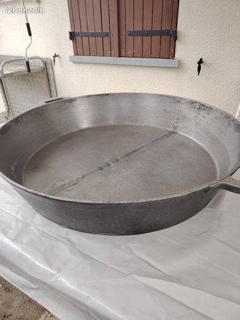 Poêle en fonte et aluminium