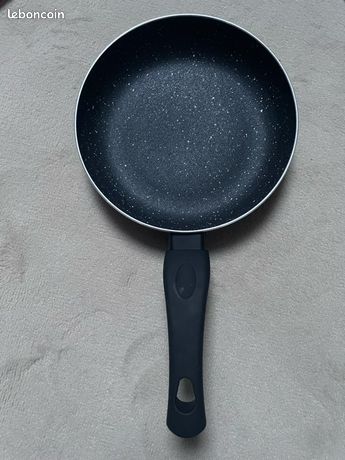 Poêle 20 cm tous feux