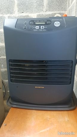 Poêle électronique à combustible liquide