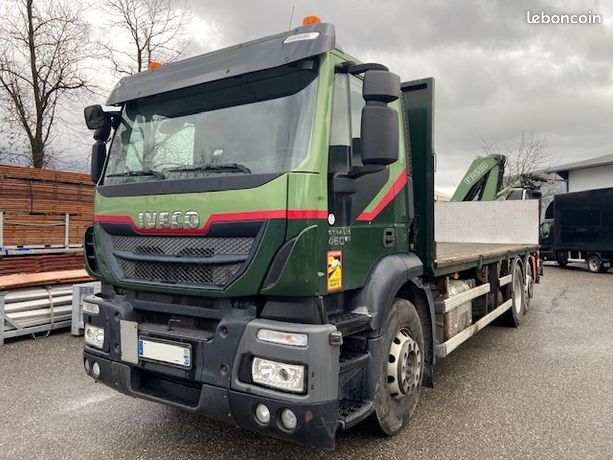 Poids lourd 26T avec grue auxiliaire