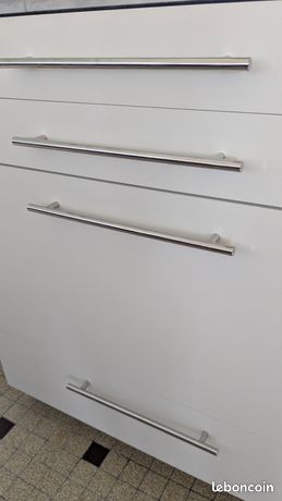 Poigné de porte cuisine ou salle de bain