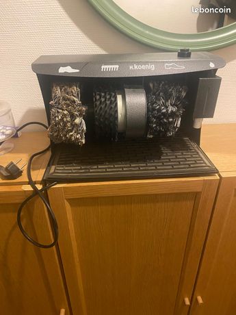 Polisseuse de chaussures électrique H.Koenig