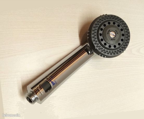 Pommeau Douche de chez HANSGROHE, Docuhette Multijets avec Variateur, Elle est Toute Neuve,