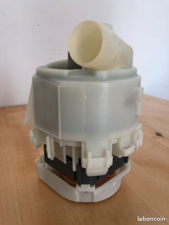 Pompe 654575 chauffage cyclage lave-vaisselle BOSCH