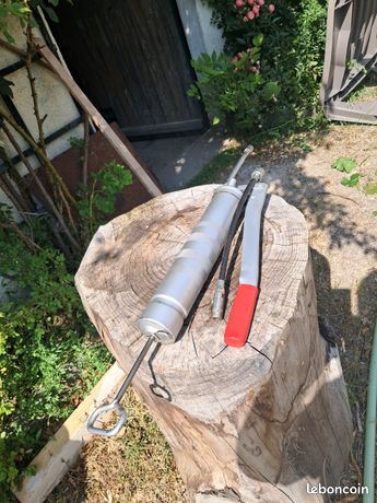 Pompe à graisse camoin/ tracteur