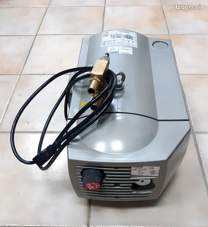 Pompe à vide Becker 4.25K