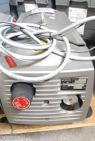 Pompe à vide Becker 4.40