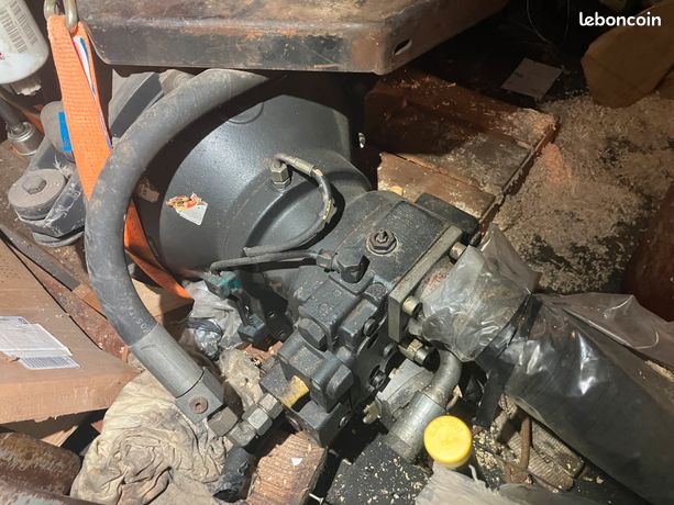 Pompe hydraulique pour pelle case 688 serie 2