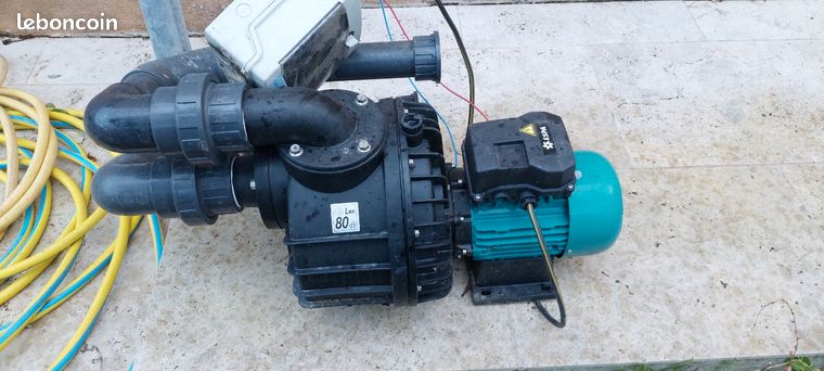 Pompe nage à contre courant