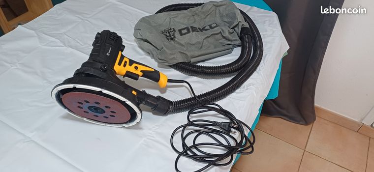 Ponceuse cloisons sèches