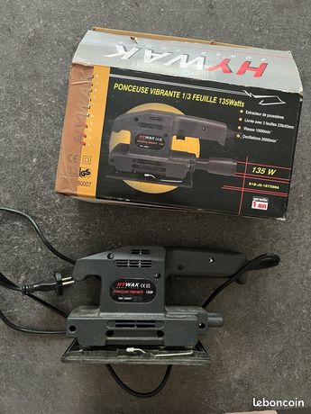 Ponceuse vibrante 135W