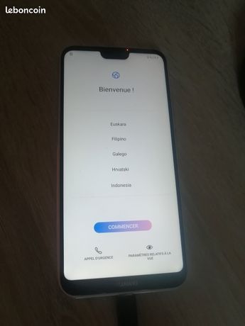 Portable HUAWEI P20 lite rose 64GB et tous ces accessoires à débattre