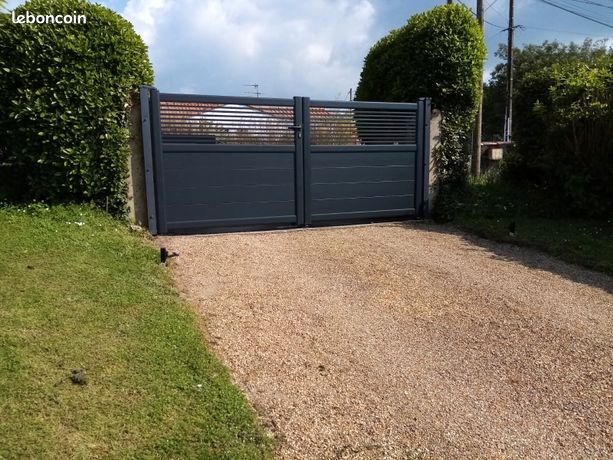 Portail alu gris foncé L 3m50 / H 1m67