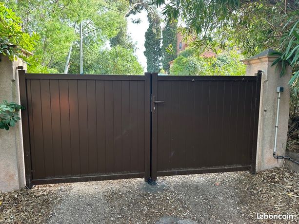 Portail aluminium 295cmx138cm très bon état