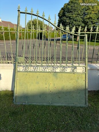 Portail en fer forgé