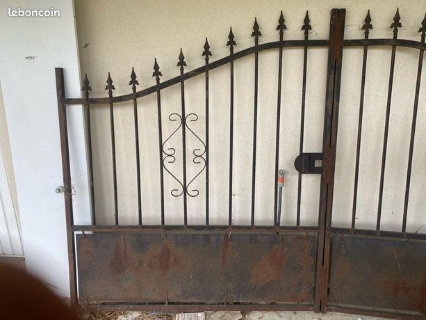 Portail en fer forgé