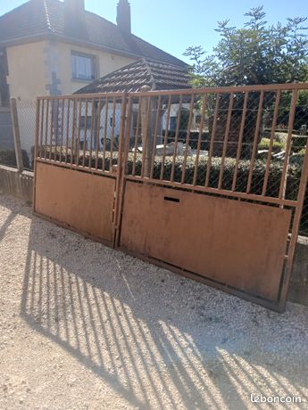 Portail serrurier double ventaux