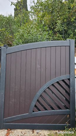 Portail en aluminium