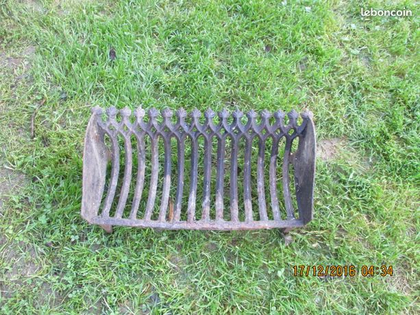 Porte buches fonte pour foyer ou grand insert