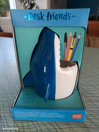 Porte crayon céramique Requin