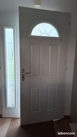 Porte d'entrée à double battants